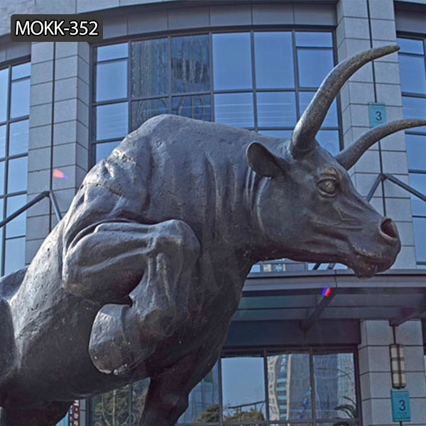 Outdoor decoration bronze charging bull statue for sale BOKK352 You