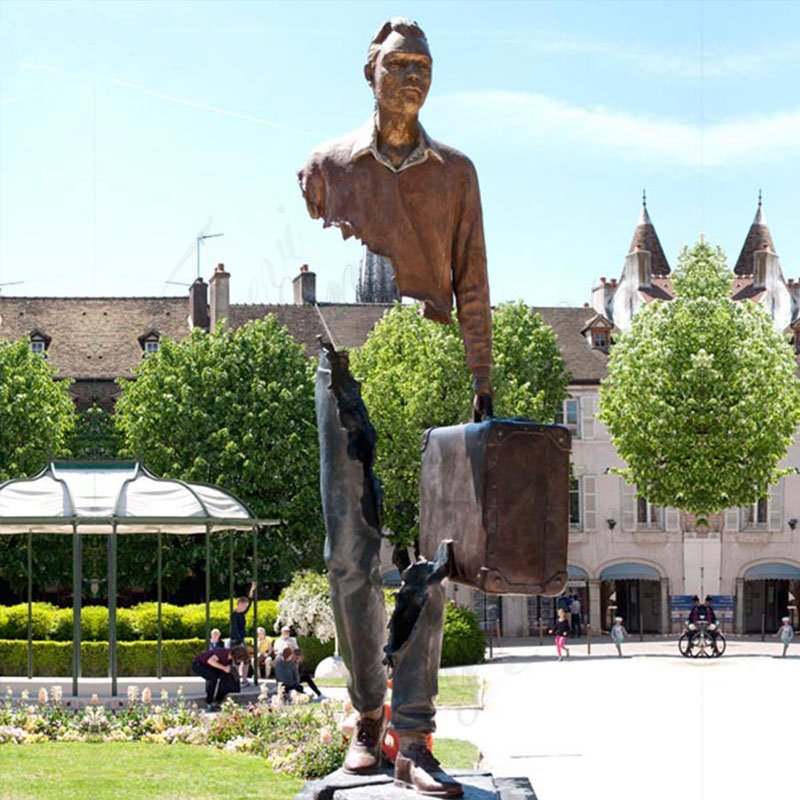 The artist whose work travels around the World: Bruno Catalano