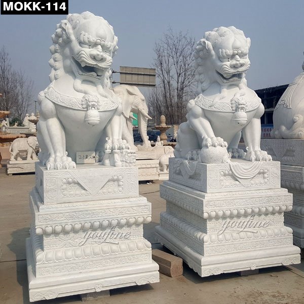 chinese lion statue