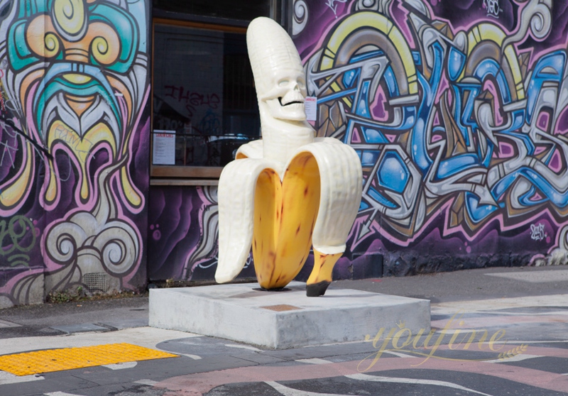 8 Weird and Stunning Outdoor Metal Banana Sculptures
