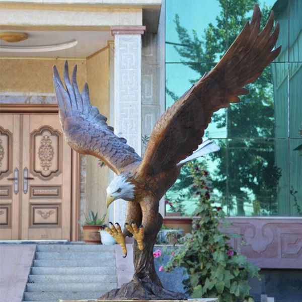 » Wholesale Customized Size Bronze Eagle Sculpture for Decoration or Commemorate BOKK-601 Featured Image