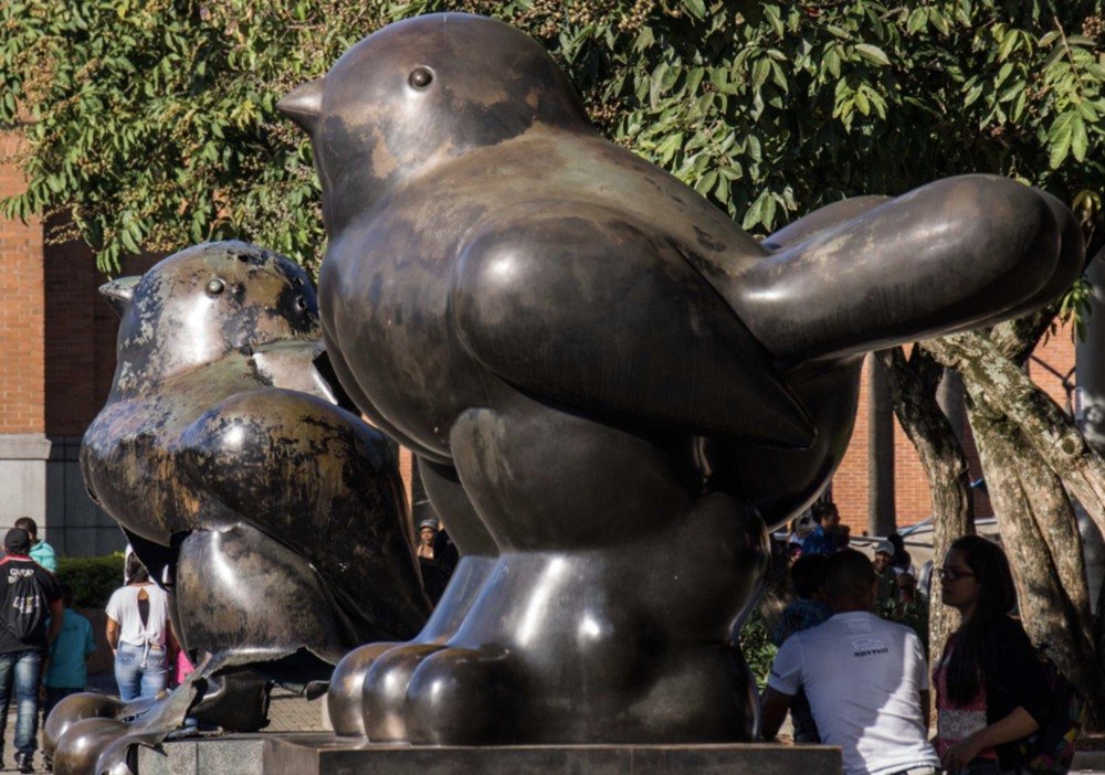 Botero Bird Bronze Sculpture, Peace Memorial Fat Bird Statue Side View