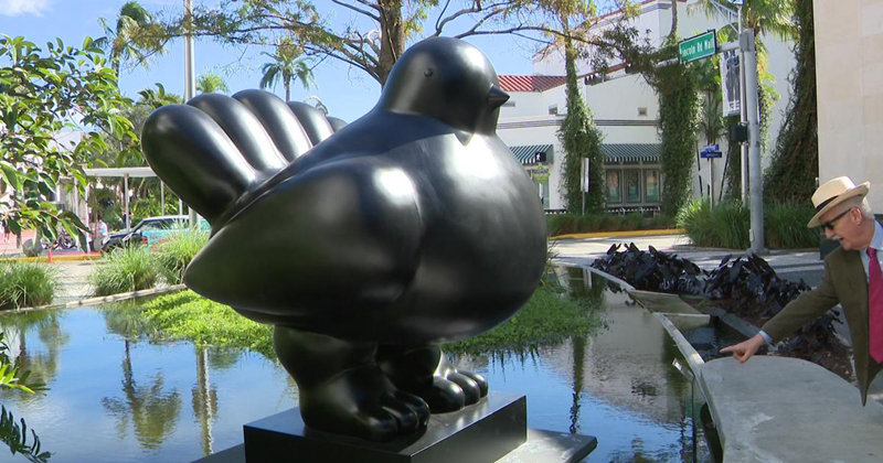 Bronze Fat Bird Fernando Botero Sculpture For Sale 