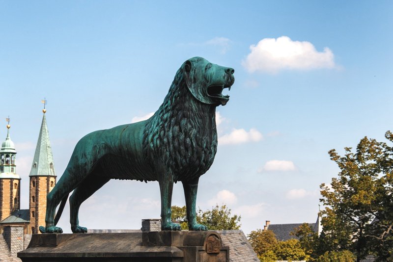 Bronze Lion Statue Guardian Decor