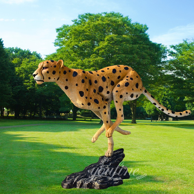 Bronze Mascot Running Leopard Sculpture for School Decor