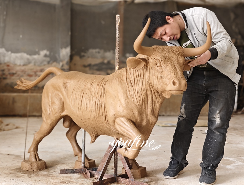 Bronze Running Bull Statue Clay Model