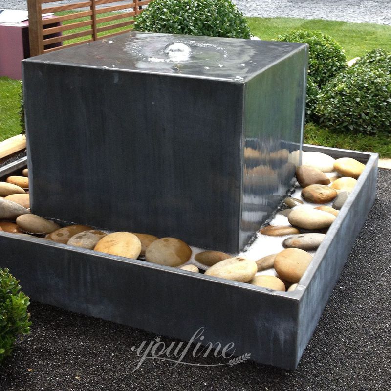 Contemporary water feature