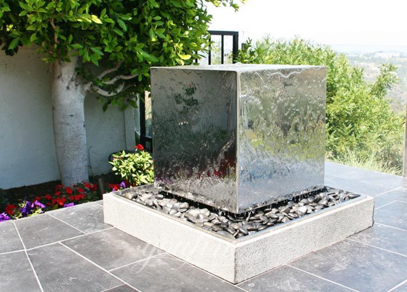 Contemporary water feature