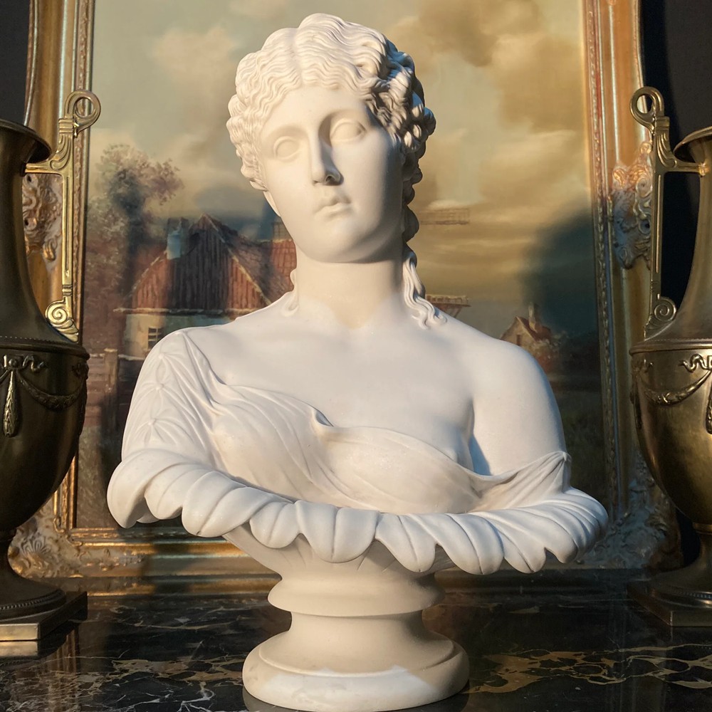 Famous Bust Sculpture Clytie