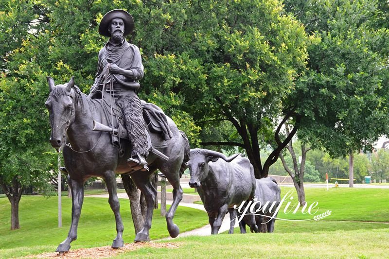 Full Size Bronze Cowboy Riding Horse Statue for Outdoors (1)