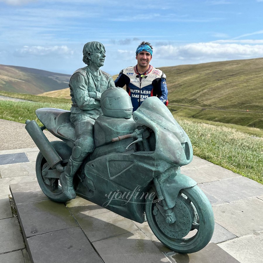 High Quality Hand Cast Bronze Motorcycle Sculpture for Outdoors