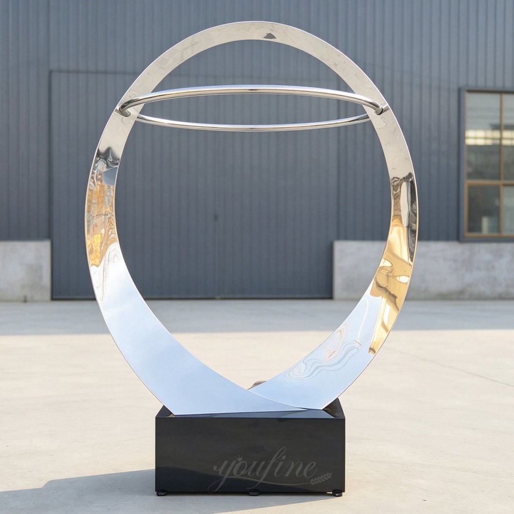 Interlaced Mirror Ring Fountain Front View