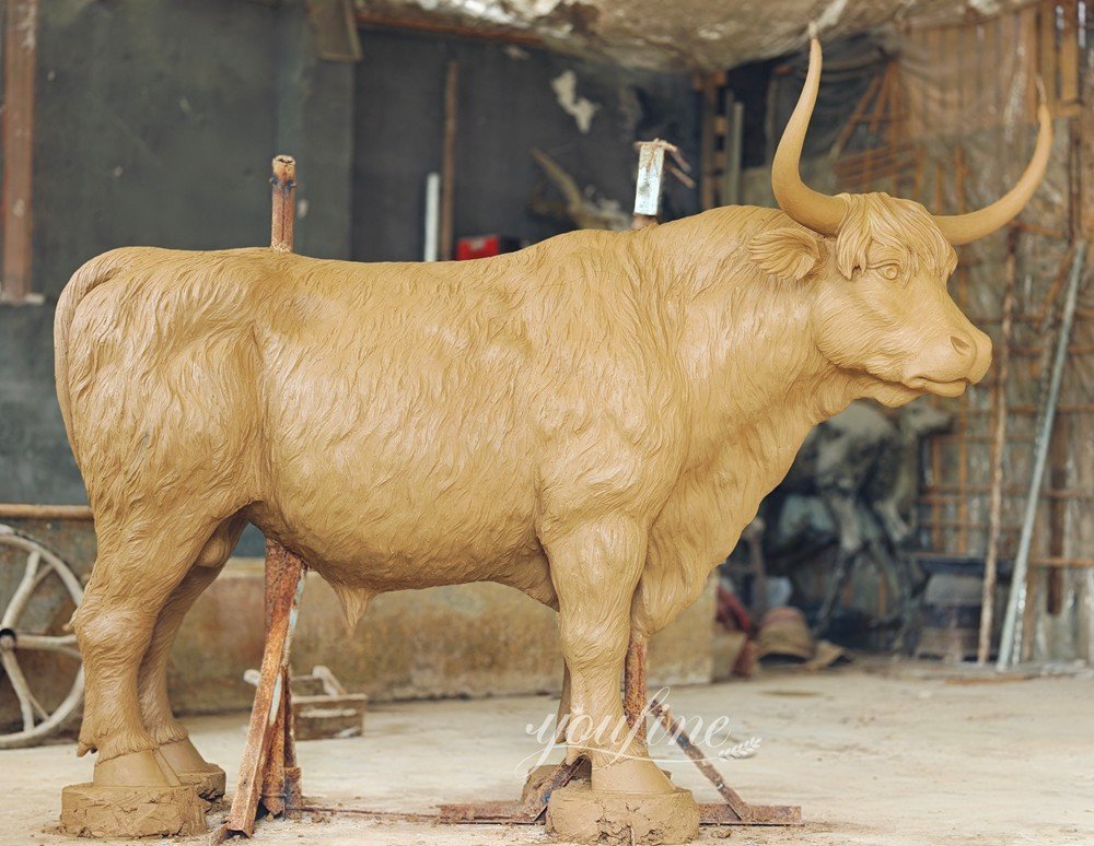 Large Highland Cow Statue Side Clay Model Photo