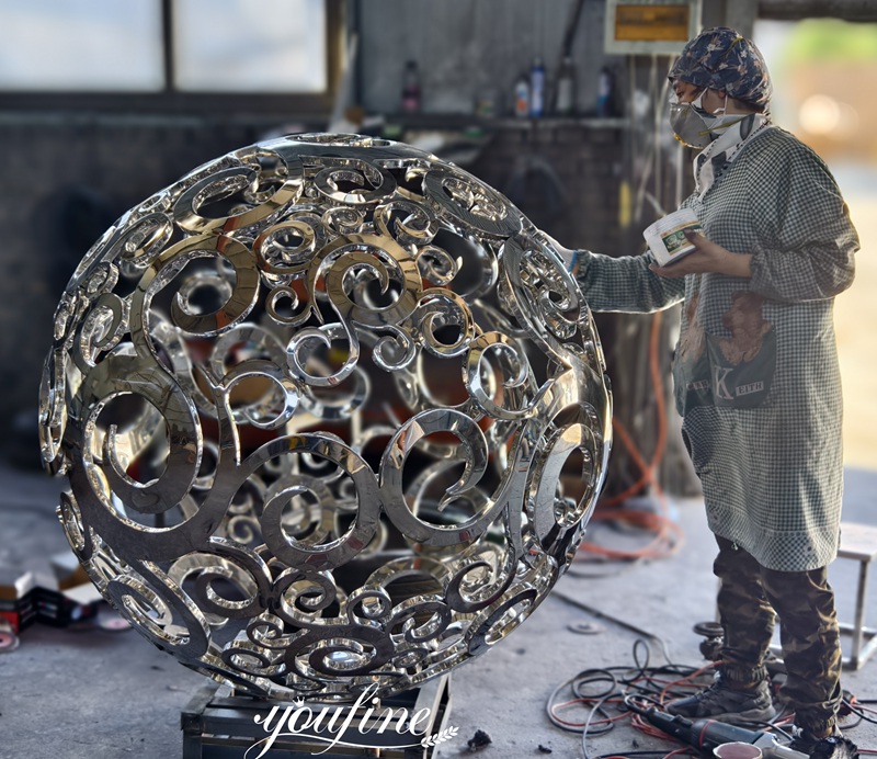 Metal Hollow Ball Sculpture Cleaning Display