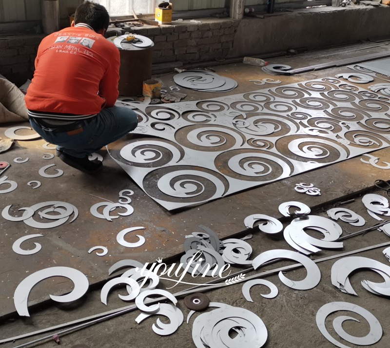 Metal Hollow Ball Sculpture Cutting Display