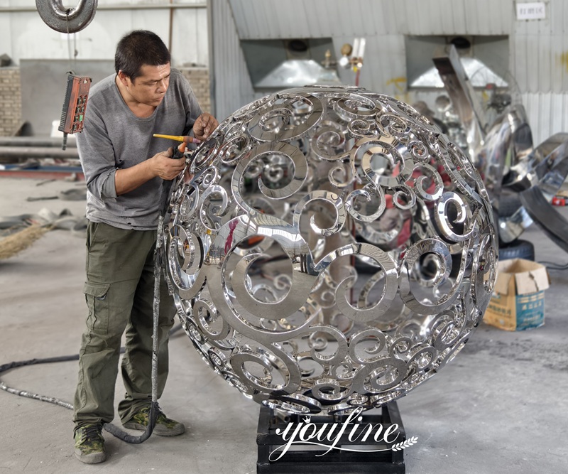 Metal Hollow Ball Sculpture Welding Display