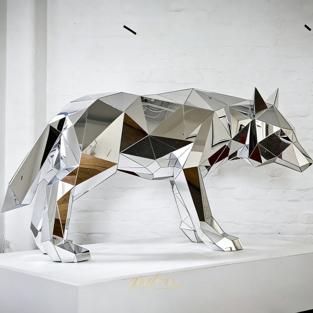 Modern Metal Polished Mirror Wolf Sculpture