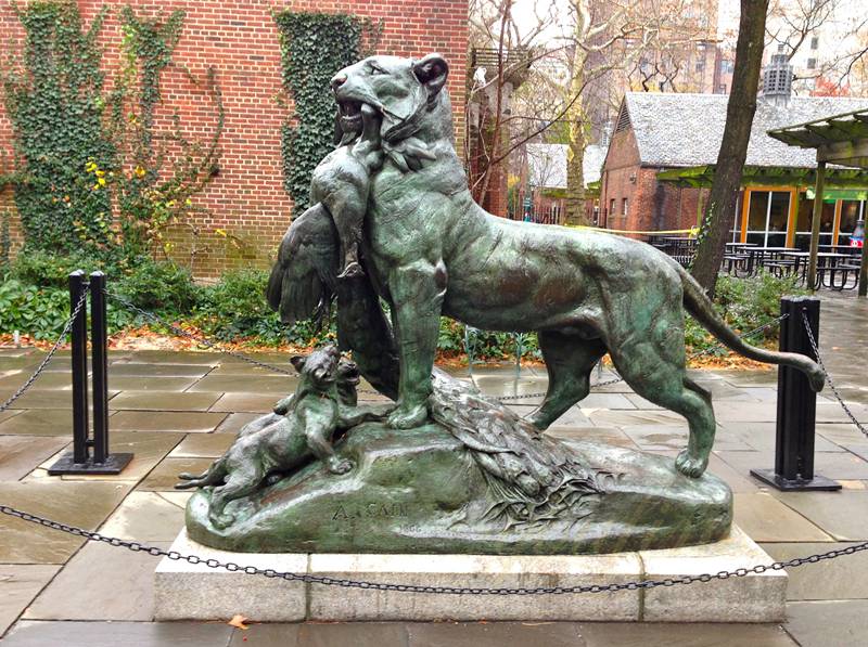 New York's Central Park Lion Statue