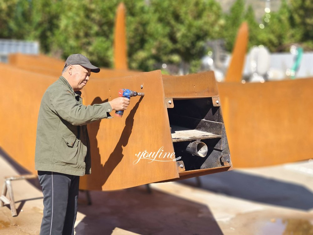 New Zealand 33-foot corten steel sculpture installation process (1)