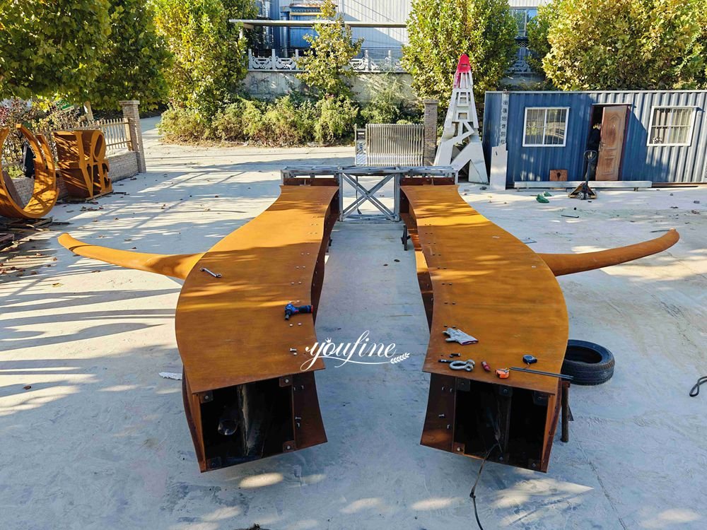 New Zealand 33-foot corten steel sculpture installation process (2)