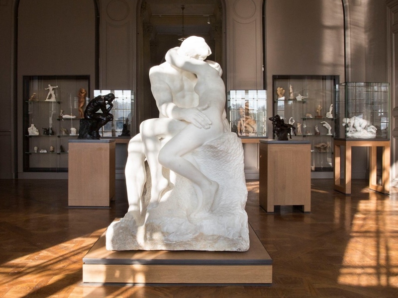 Rodin the kiss sculpture