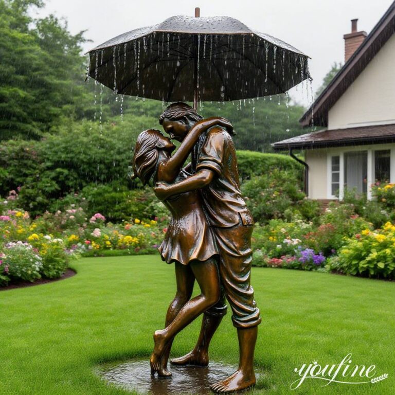 Romantic Bronze Statue of Man and Woman Embracing for Outdoor Decor