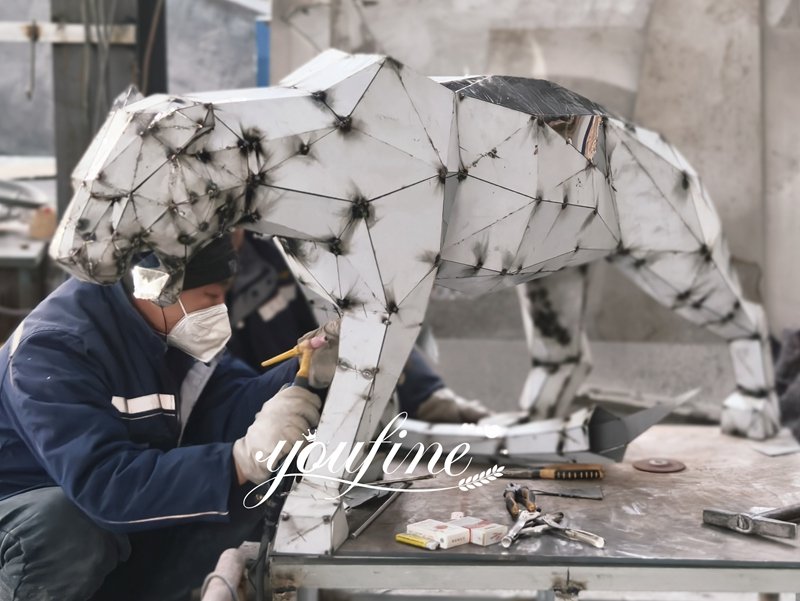 Stainless Steel Geometric Panther Statue Welding Process Display