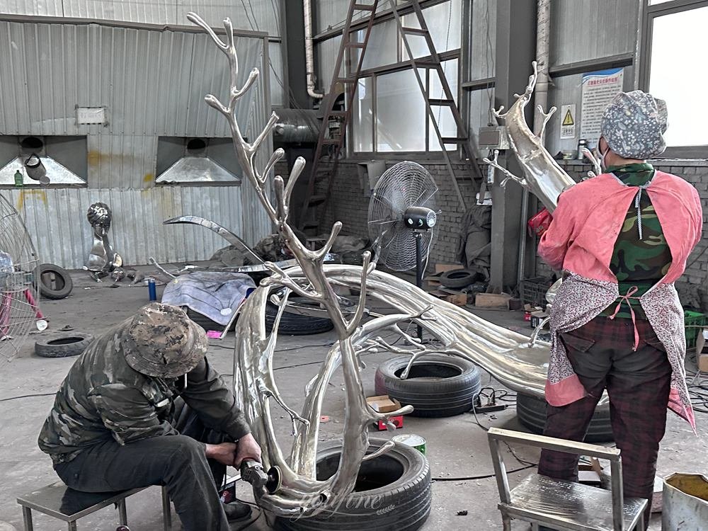Stainless Steel Water Splash Sculpture Polishing Process