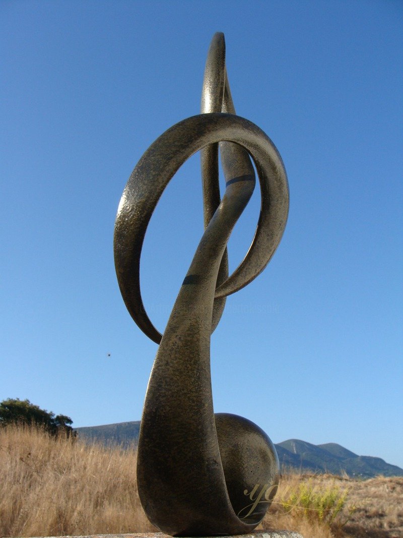 Stunning Bronze Treble Clef Sculpture for Outdoor Decoration