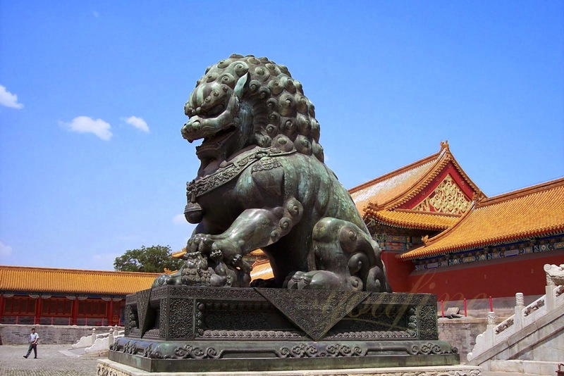 The Lion Sculptures the Jade Belt Bridge in the Forbidden City