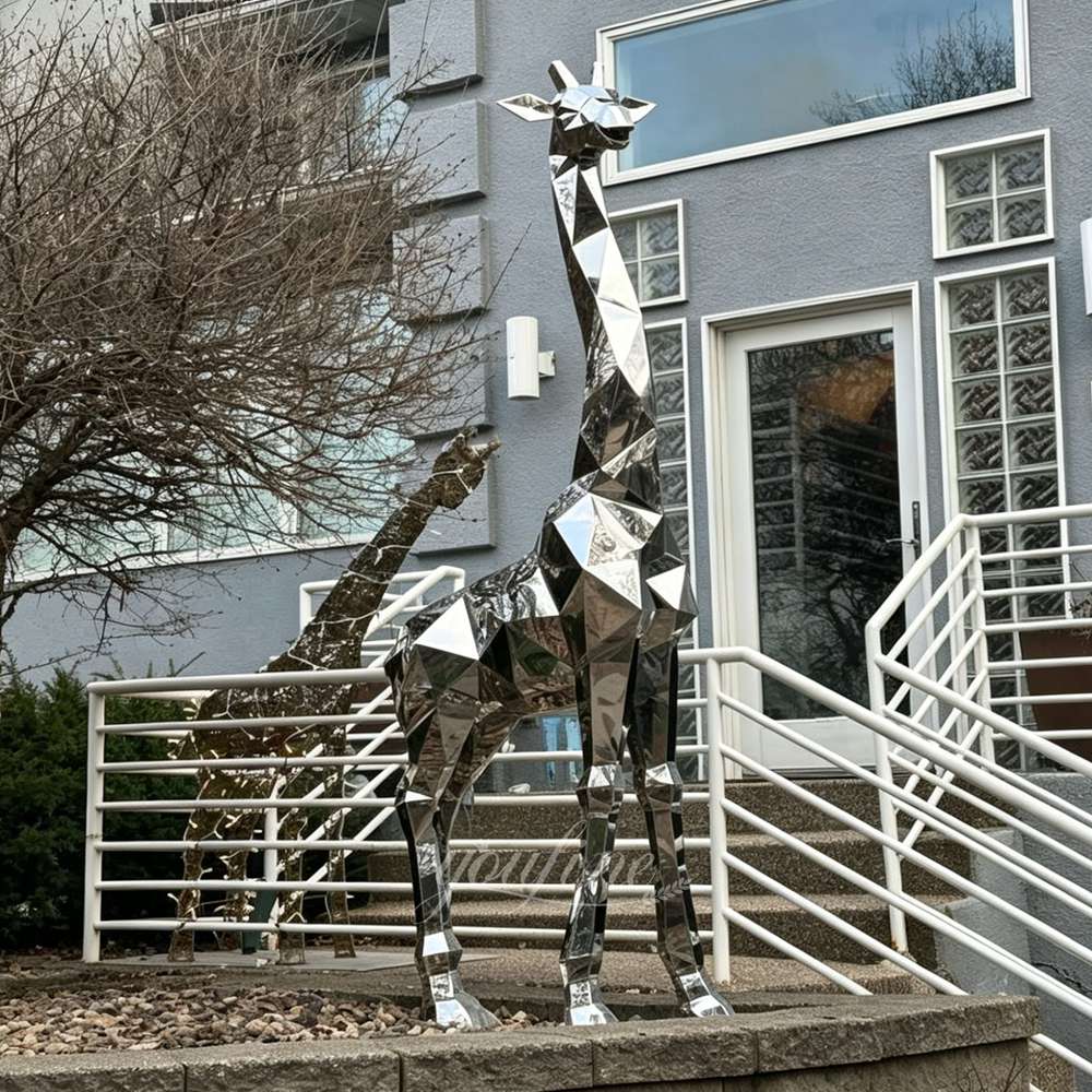 USA Courtyard Large Geometric Stainless Steel Giraffe Sculpture Feedback
