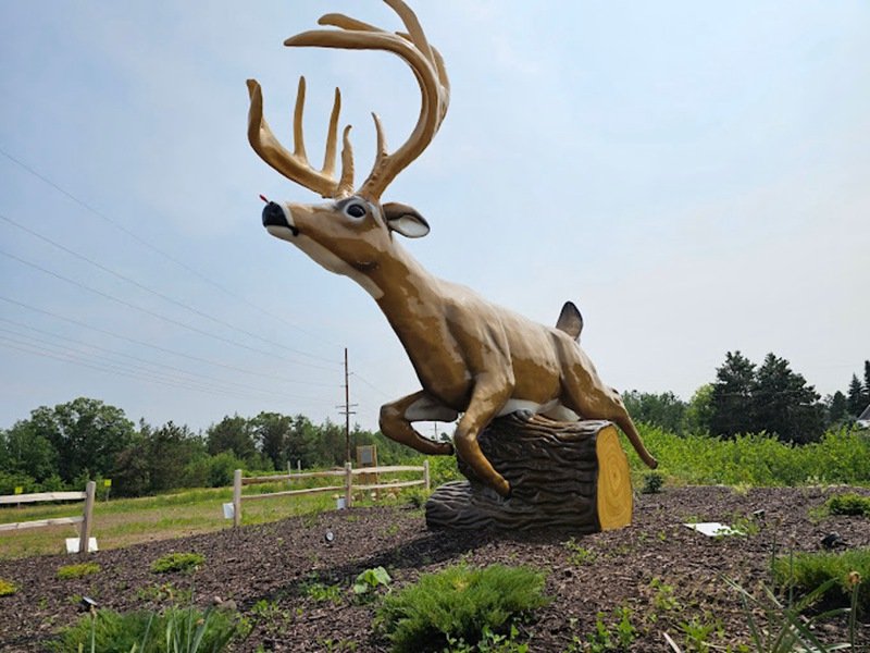 Vividly Giant Jordan Buck Statue for Public