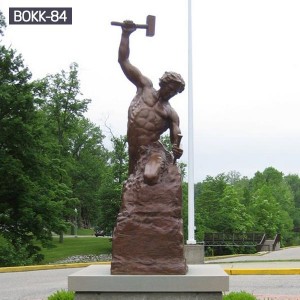 The casting bronze statue of man carving his own destiny for sale BOKK-84