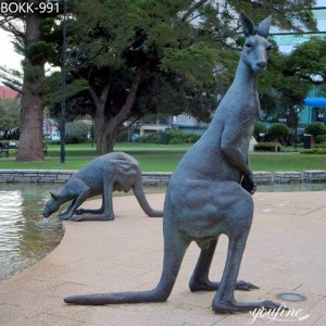 Outdoor Life-size Antique Bronze Kangaroo Sculpture Decor for Sale BOKK-991
