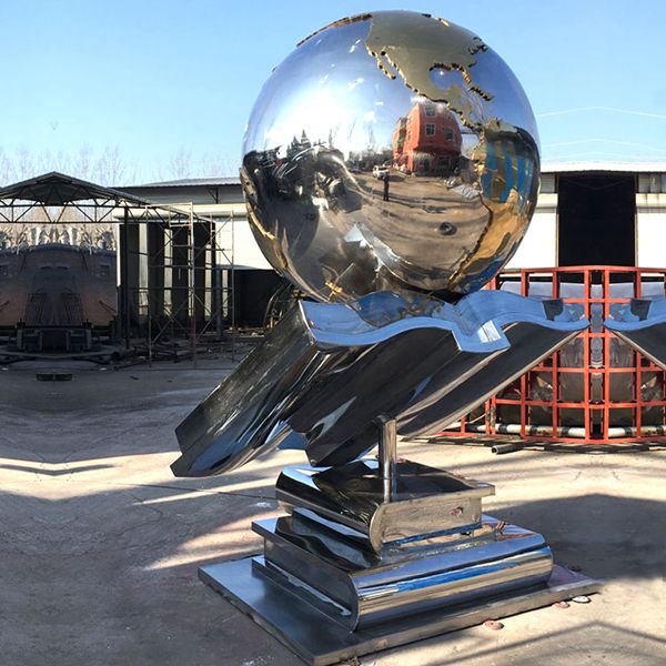 Characteristics and Advantages of Stainless Steel Sculpture.