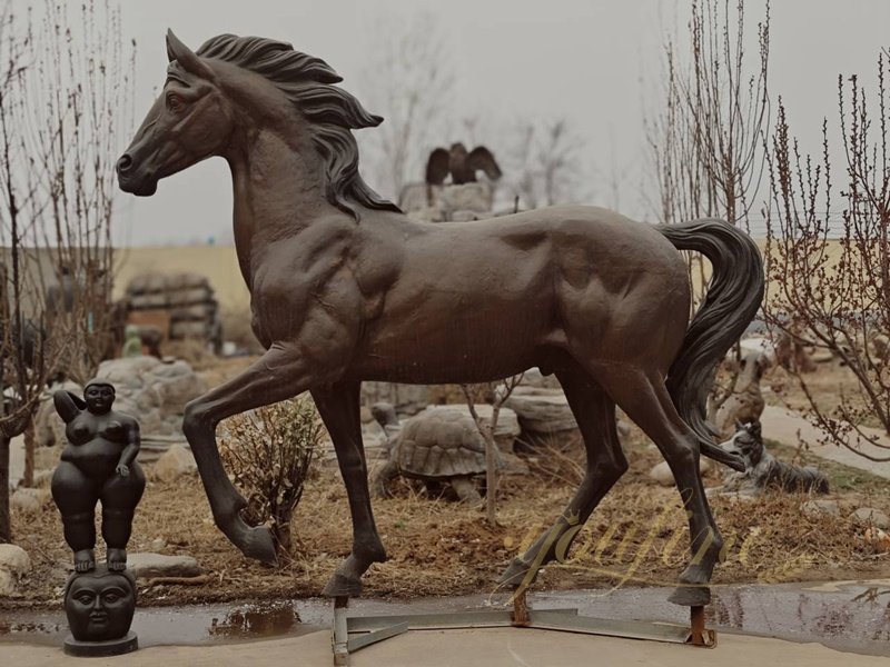 life size horse sculpture