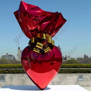  » Large abstract metal sculpture Jeff Koons hanging heart