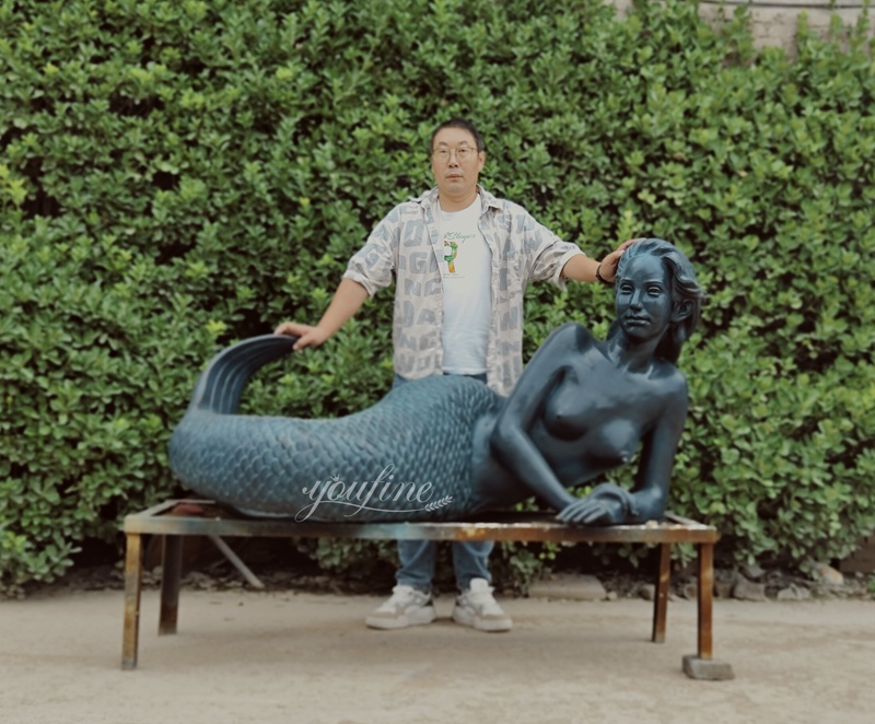 custom side lying large mermaid statue 
