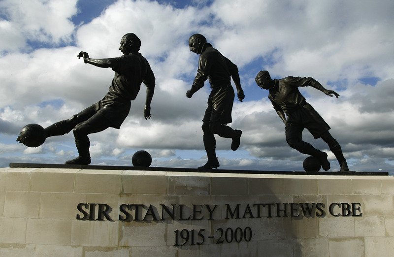 famous football statues-YouFine Sculpture