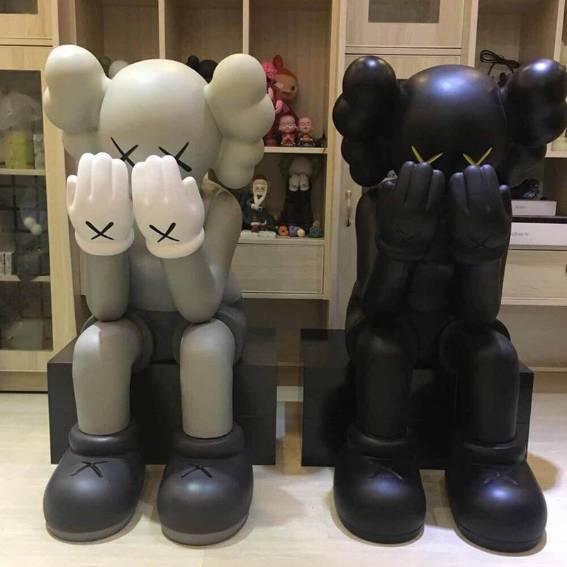 kaws black sculpture- YouFine Sculpture