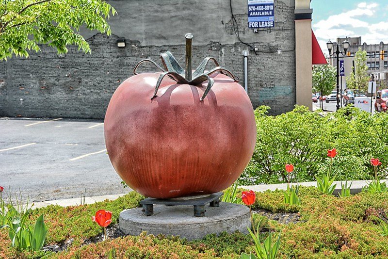 large tomato sculpture for outdoor