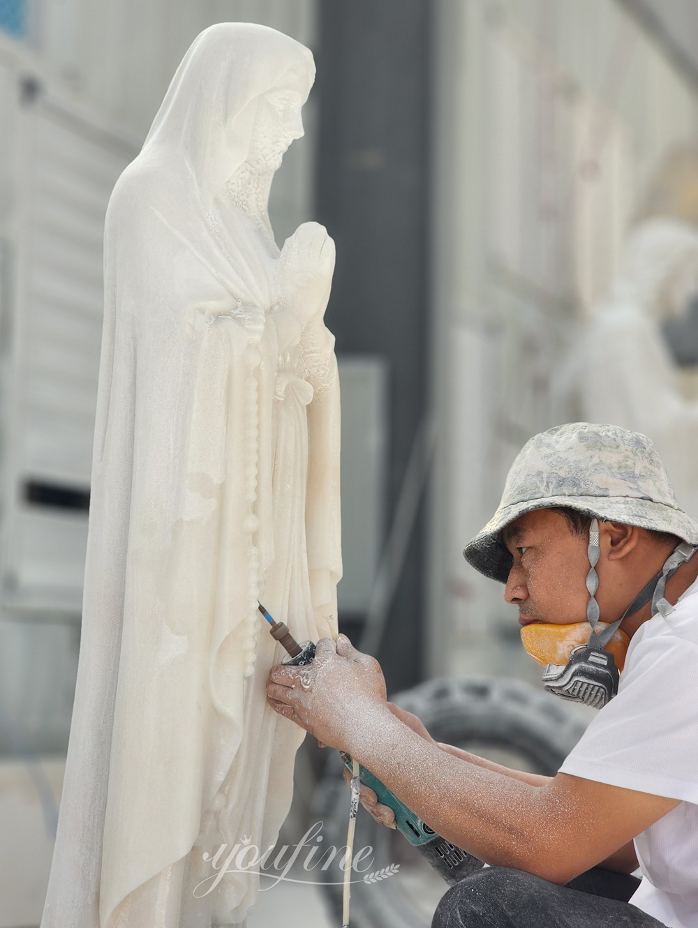 marble Virgin Mary statue carving process