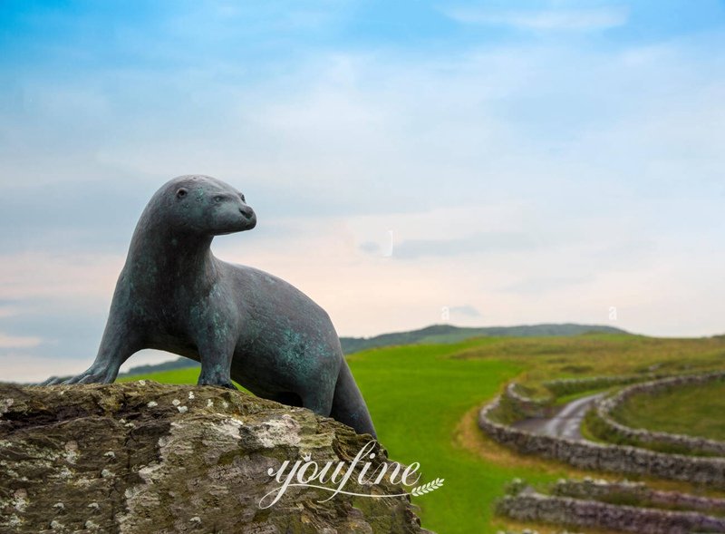 otter garden statue